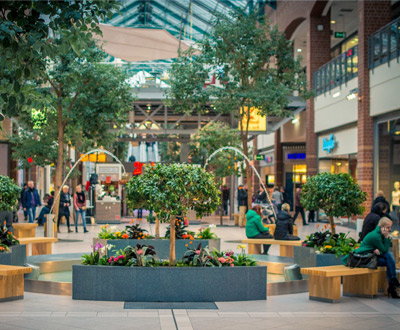 VCELL מרכזים מסחריים נדלן מניב