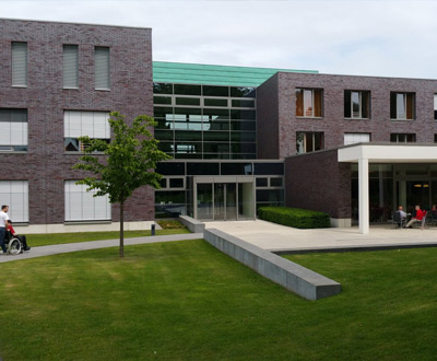 VCELL נדלן מניב בתי חולים סיעודיים